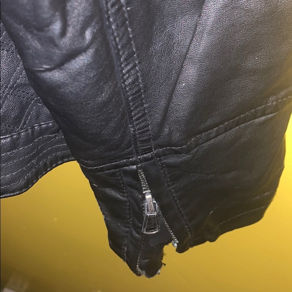 KC Collection Faux Leather Jacket - Picture 5 of 8